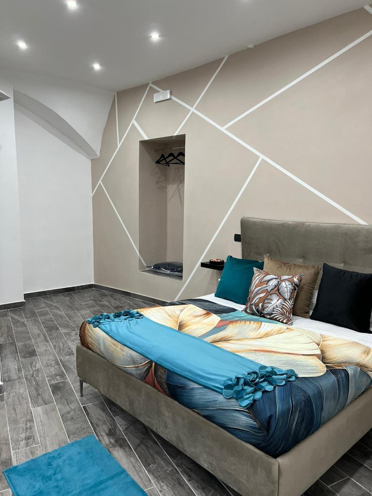 나폴리 Arco Dei Borboni B&B 외부 사진